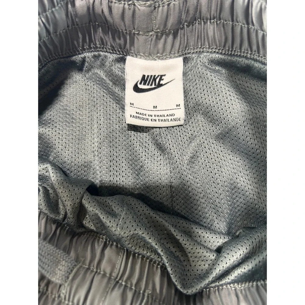 Nike Gray Windbreaker Track Pants Mesh Lined Joggers Boys Medium Embroidery Logo